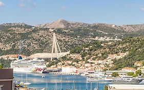 Gorgeous Dubrovnik Sea View Apartment With Free Parking